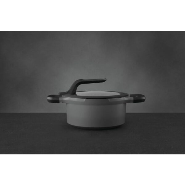 BergHOFF GEM Stay Cool 3 qt. Cast Aluminum Nonstick Casserole Dish in Gray with Glass Lid